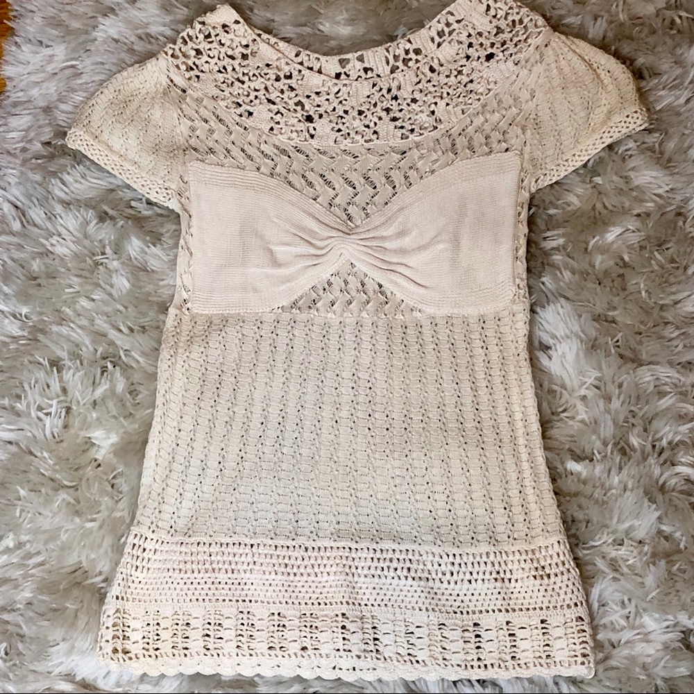 BCBG MAX AZRIA RUNWAY CROCHET SILK BLOUSE XS